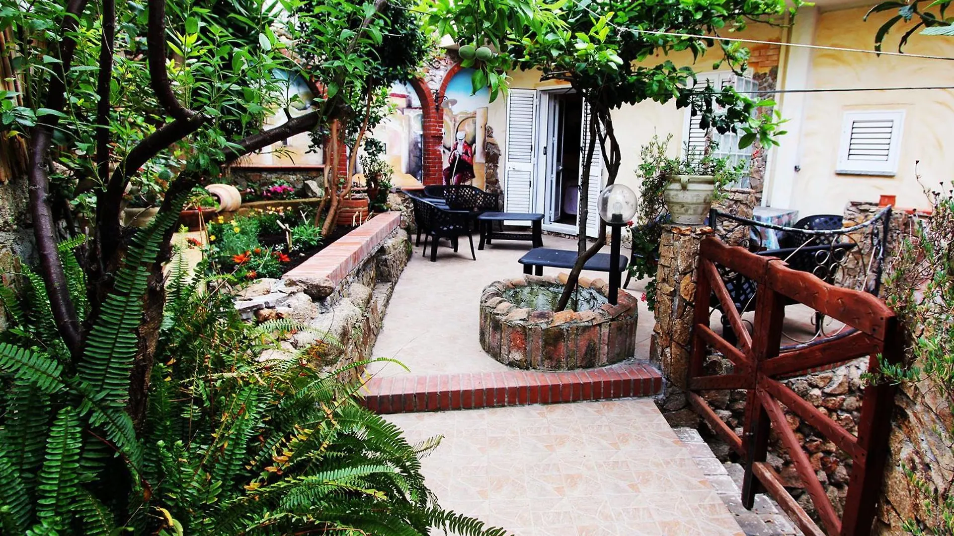 B&B Sa Bèrtula La Maddalena  La Maddalena (Sassari)