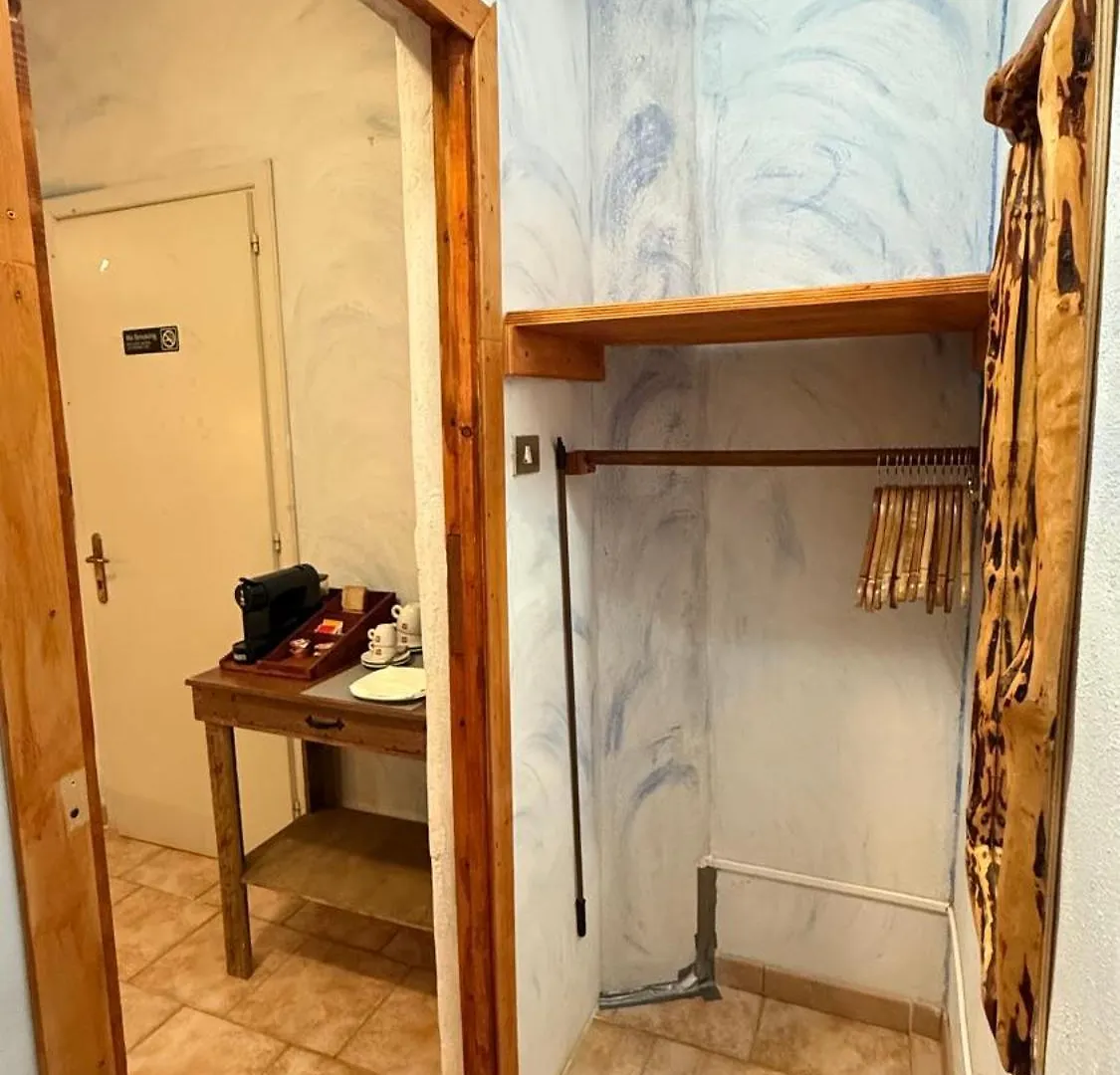 B&B Sa Bèrtula La Maddalena  La Maddalena (Sassari)
