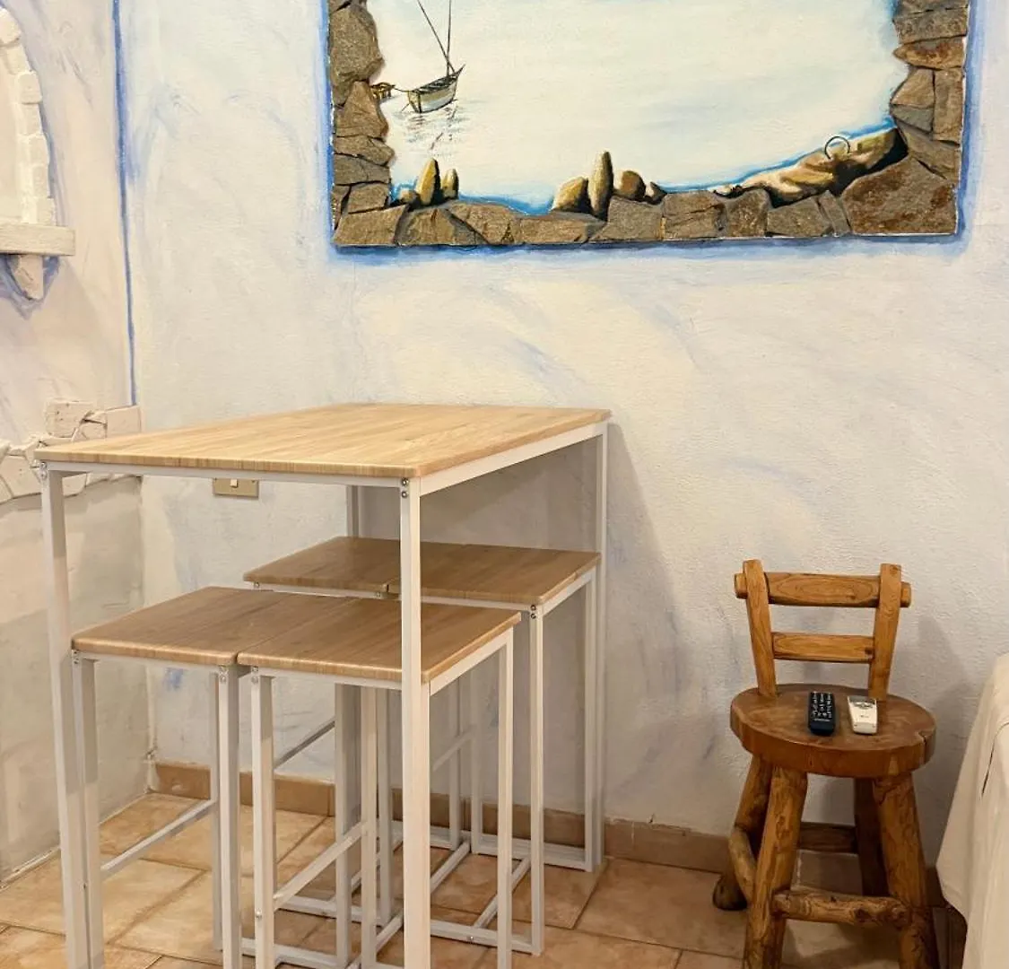 Oda ve Kahvaltı B&B Sa Bertula La Maddalena