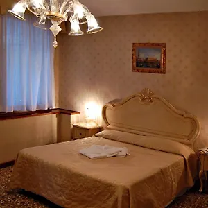 Armizo 3*, Venezia Italia